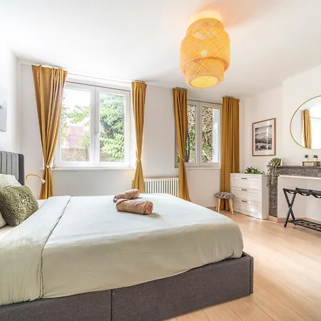 L'écrin - 4 People - Free Parking - Wi-fi-netflix Appartement Cambrai